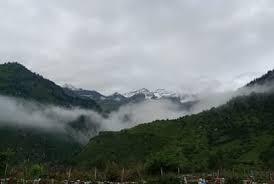 Uttarakhand Weather: यमुनोत्री धाम में जमकर बरसे मेघ, कल कई जिलों में तेज बारिश का येलो अलर्ट