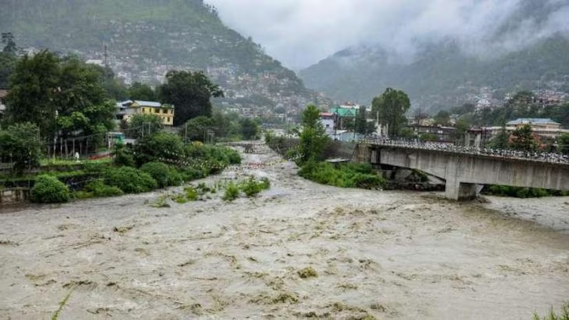 Uttarakhand Rain: बजट के अभाव में धरे गए जलभराव से निपटने के प्लान, ड्रेनेज प्लान कागजों में सिमटा