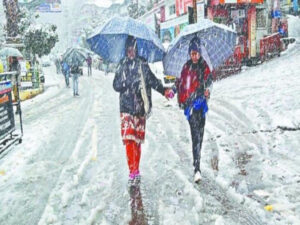 Uttarakhand Weather: दो दिन बिगड़ेगा मौसम, कोहरे और शीतलहर का अलर्ट, बदरीनाथ धाम में जमे झरने