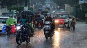 Uttarakhand Weather: कई जिलों में भारी बारिश का ऑरेंज अलर्ट, चमोली- उत्तरकाशी में कल बंद रहेंगे स्कूल