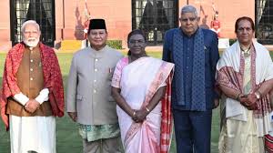Independence Day: राष्ट्रपति मुर्मू ने राष्ट्रपति भवन में की ‘एट होम’ कार्यक्रम की मेजबानी; PM मोदी शामिल हुए
