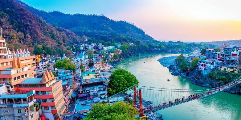 त्योहारों तक सीवर कार्य रोकने की मांग उठाई
